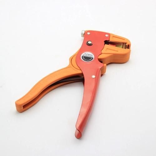 Self-Adjusting Cutter Stripper Tool