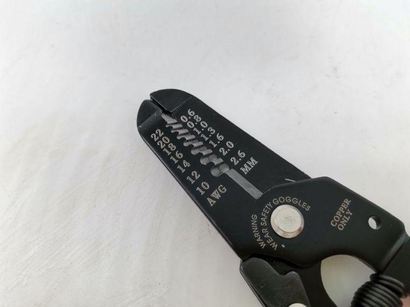 Professional Electrician′ S Tool Fiber Optic Stripper/Cutter for Drop Cable