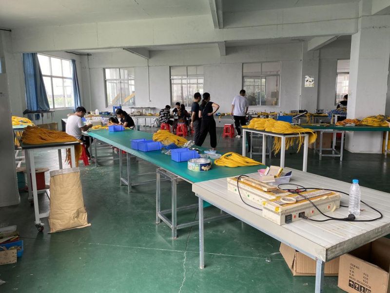 China Factory Supply Lgx Cassette Insertion Type Sc Upc 1X4 Fiber Optic PLC Splitter