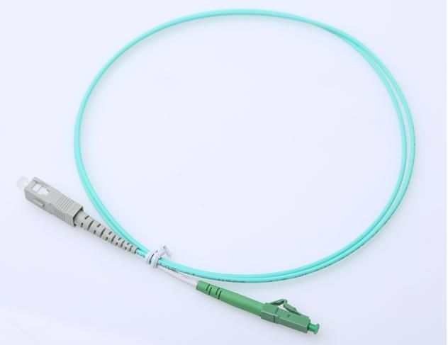St-St Fiber Optic Patch Cord LC to Sc Duplex 3.0mm LSZH 50/125 Om3 Fiber Optic Patch Cord